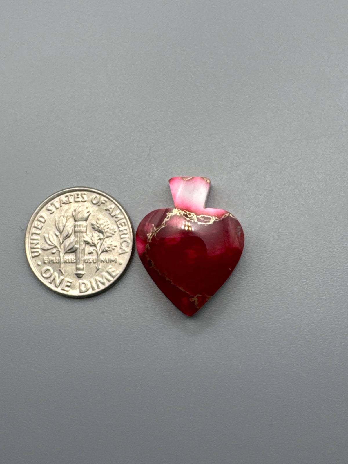 Red/white Cabochon Spade (reconstructed)