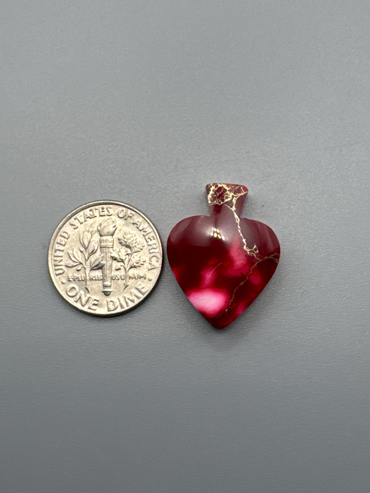 Red/white Cabochon Spade (reconstructed)