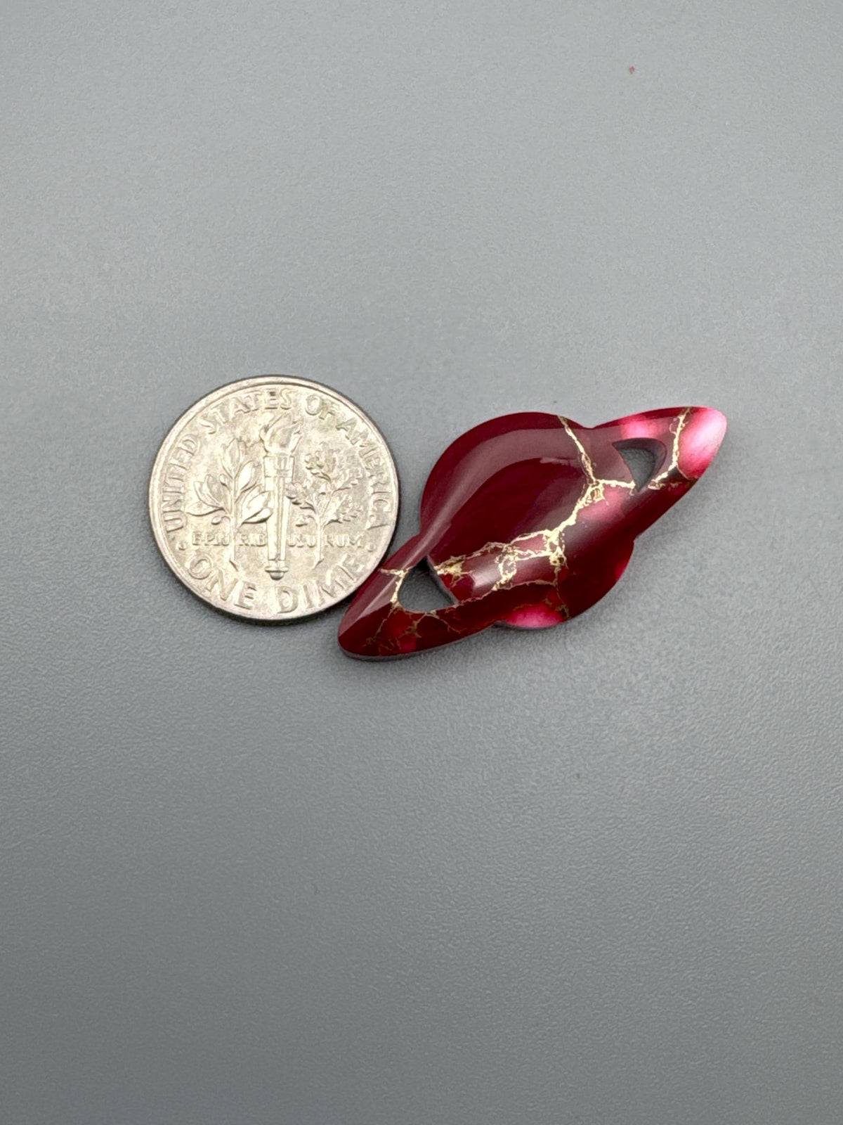Red/white Cabochon Saturn (reconstructed)