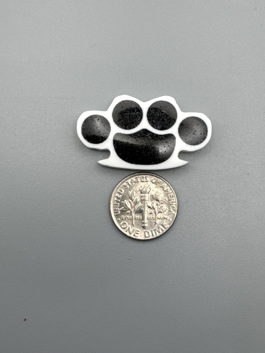 Brass knuckles Cabochon {reconstructed} jet inlay