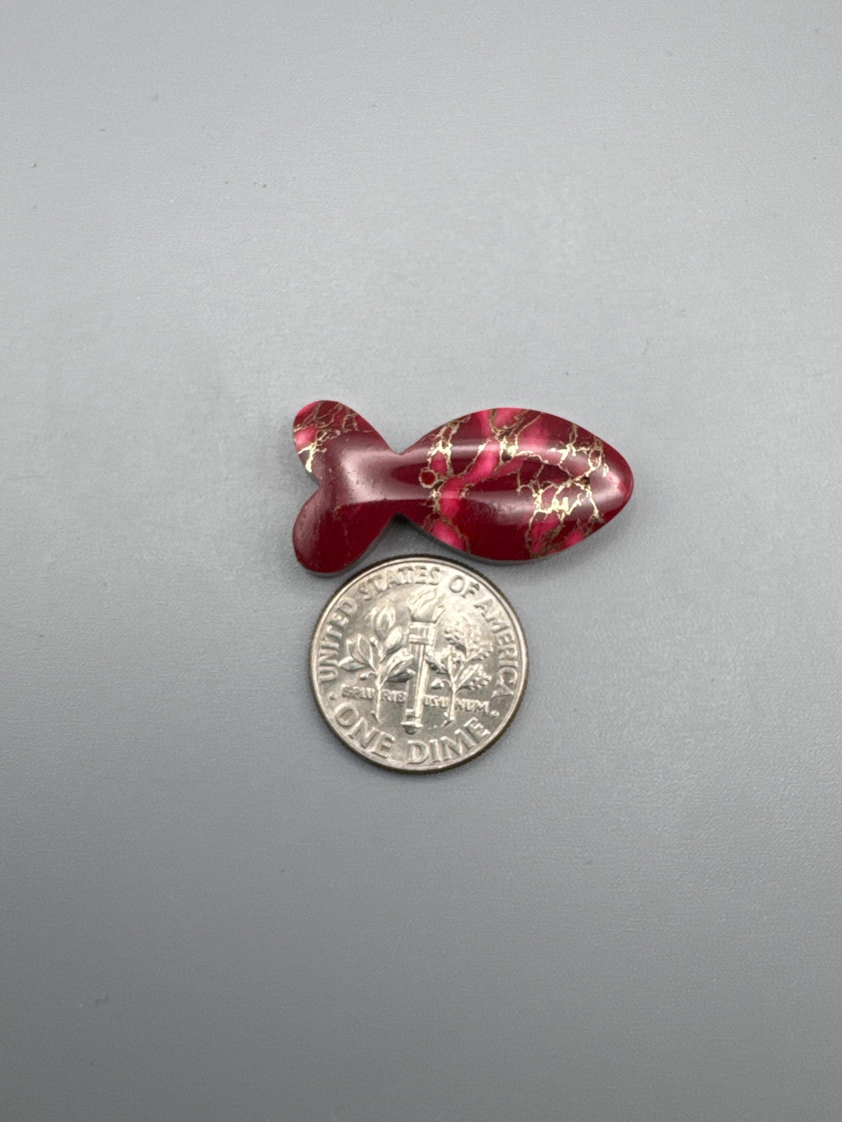 RED/White Cabochon Fish