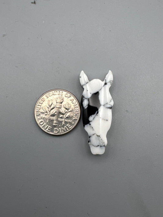 Black/White. Cabochon Horse Head (reconstructed)