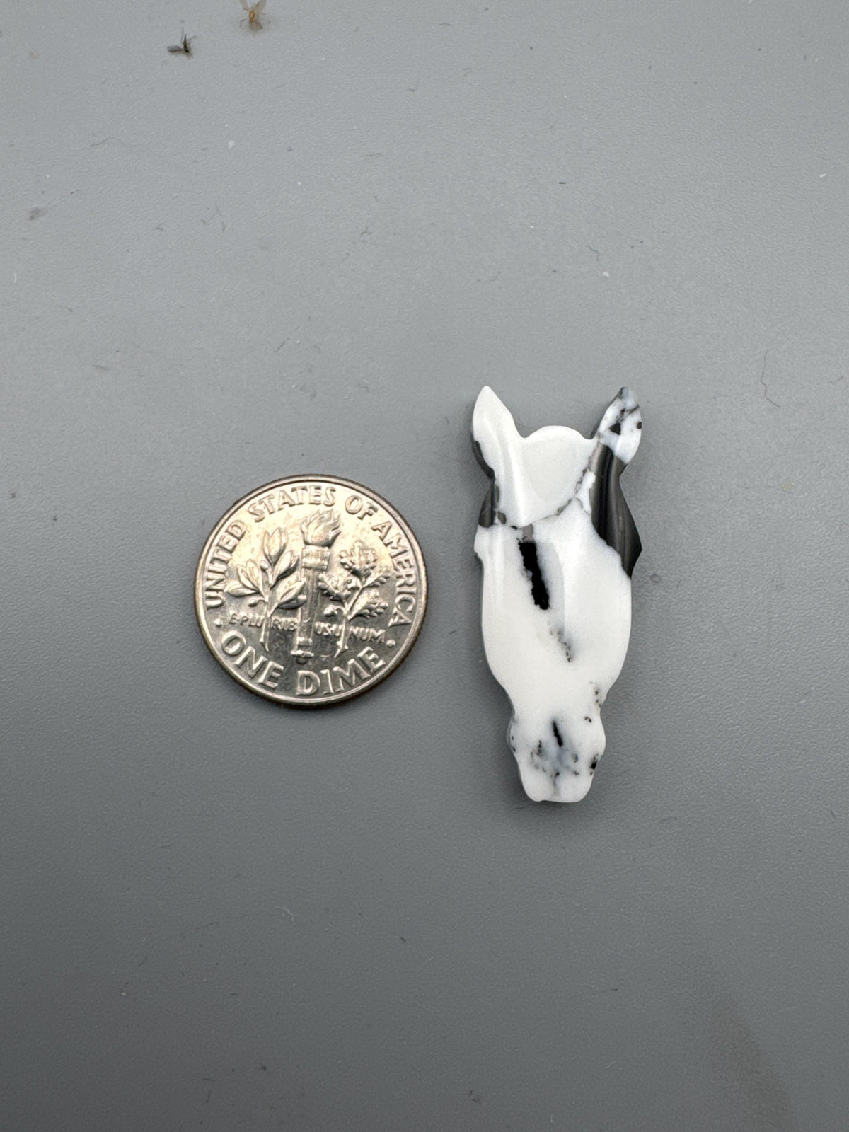 Black/White. Cabochon Horse Head (reconstructed)