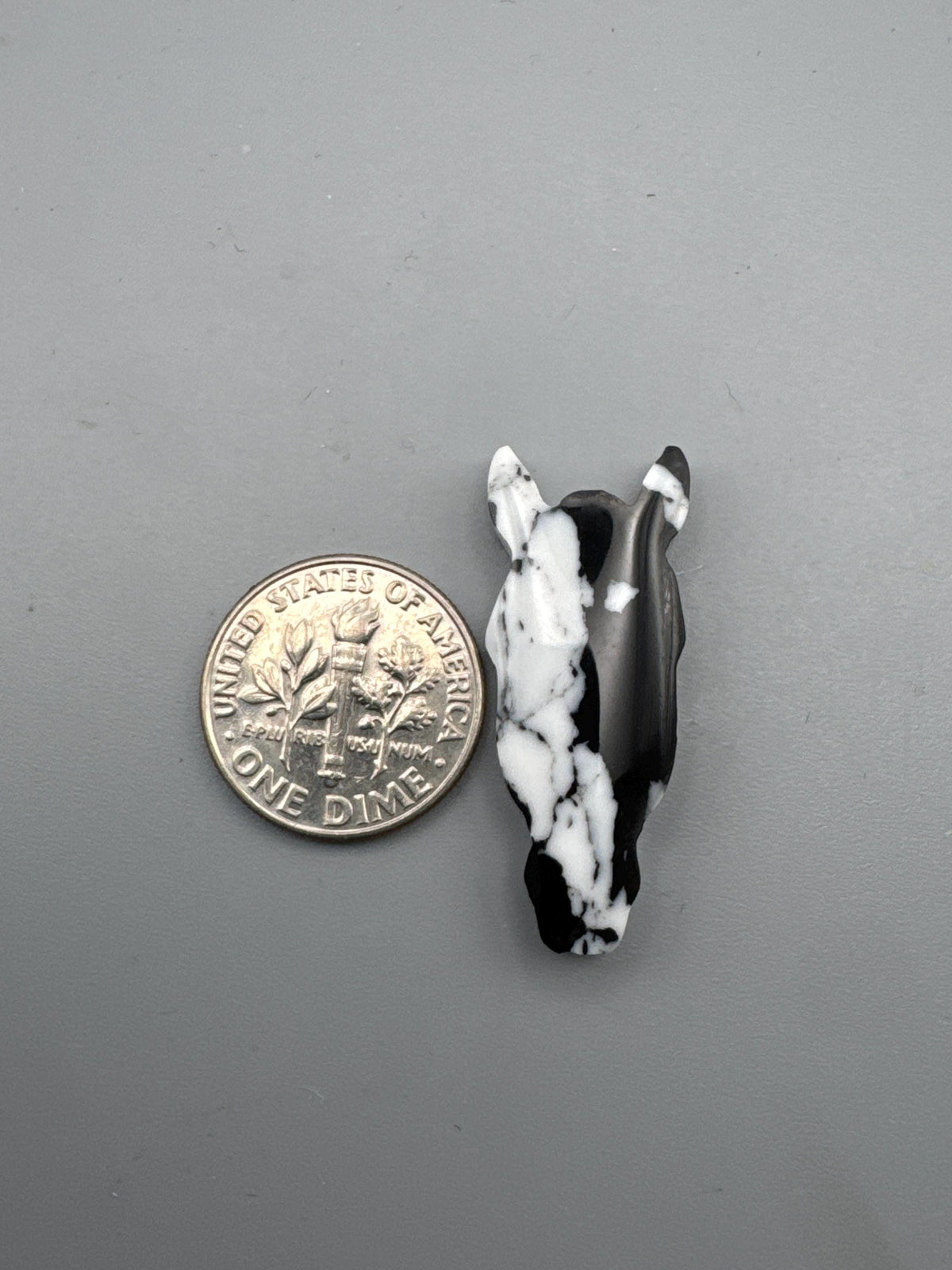 Black/White. Cabochon Horse Head (reconstructed)