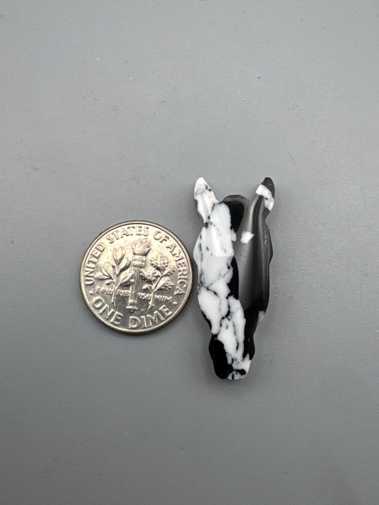 Black/White. Cabochon Horse Head (reconstructed)