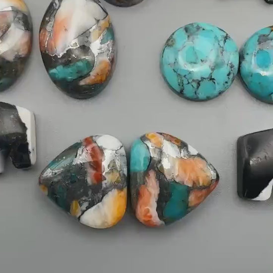 Spiny Oyster/Kingman Turquoise Cabochon