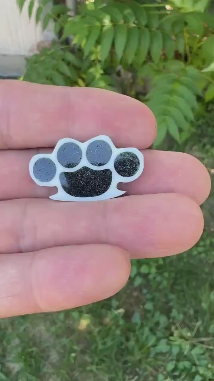 Brass knuckles Cabochon {reconstructed} jet  inlay