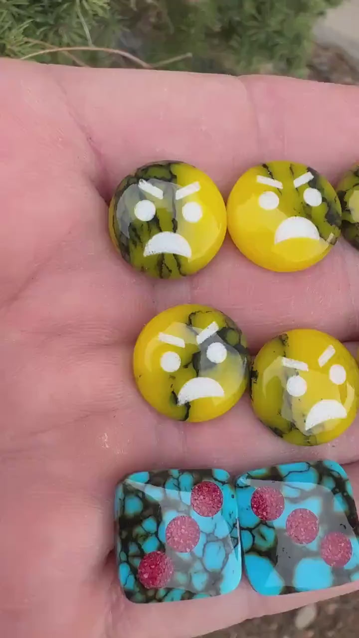 Emoji face Cabochon  {reconstructed} stone
