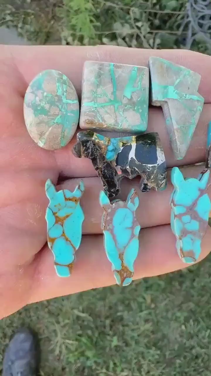 Natural carico Lake Ribbon Turquoise Cabochon